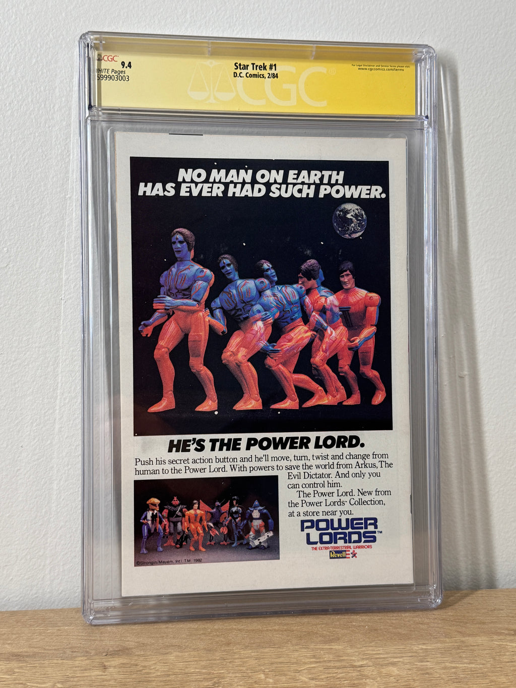 Star Trek #1 CGC 9.4 SS Signed Shatner, Nichelle Nichols, Takei, Koenig DC 1984